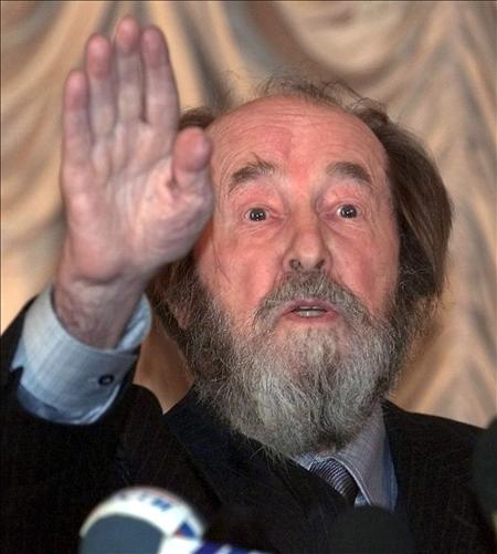 Alexandr Solzhenitsin, otro premio Nobel en literatura